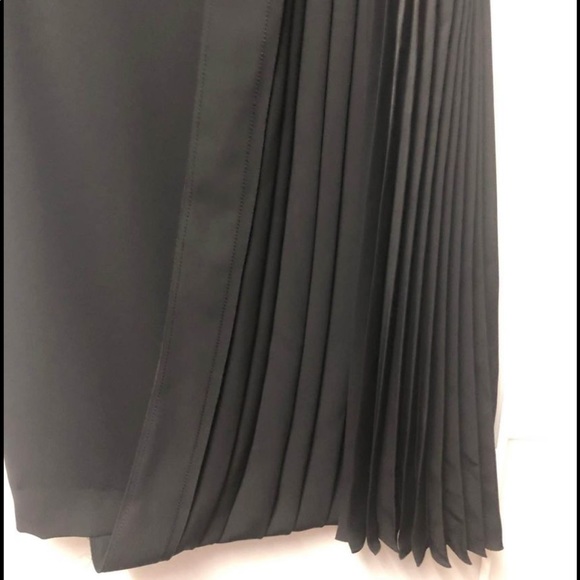BNWT Prada skirt Gonna. Colour Nero. Size 40. - Picture 7 of 10